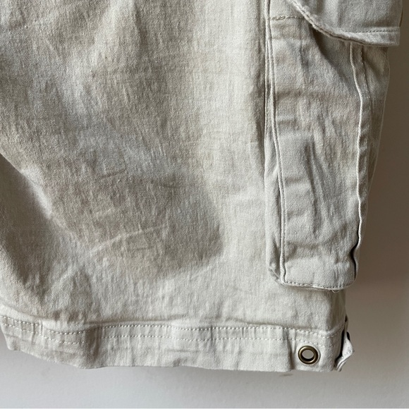 Light beige stretch cargo shorts - Picture 6 of 7